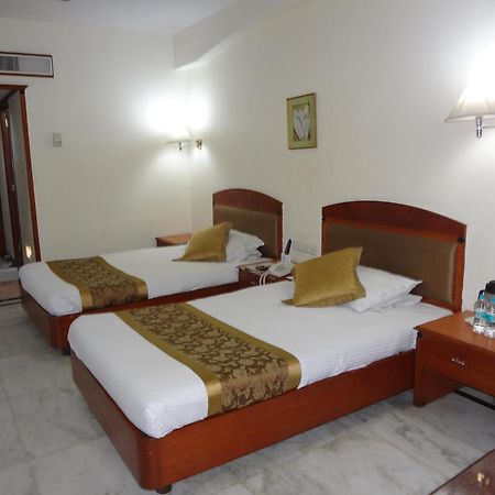 Daspalla Executive Court Visakhapatnam Exteriör bild