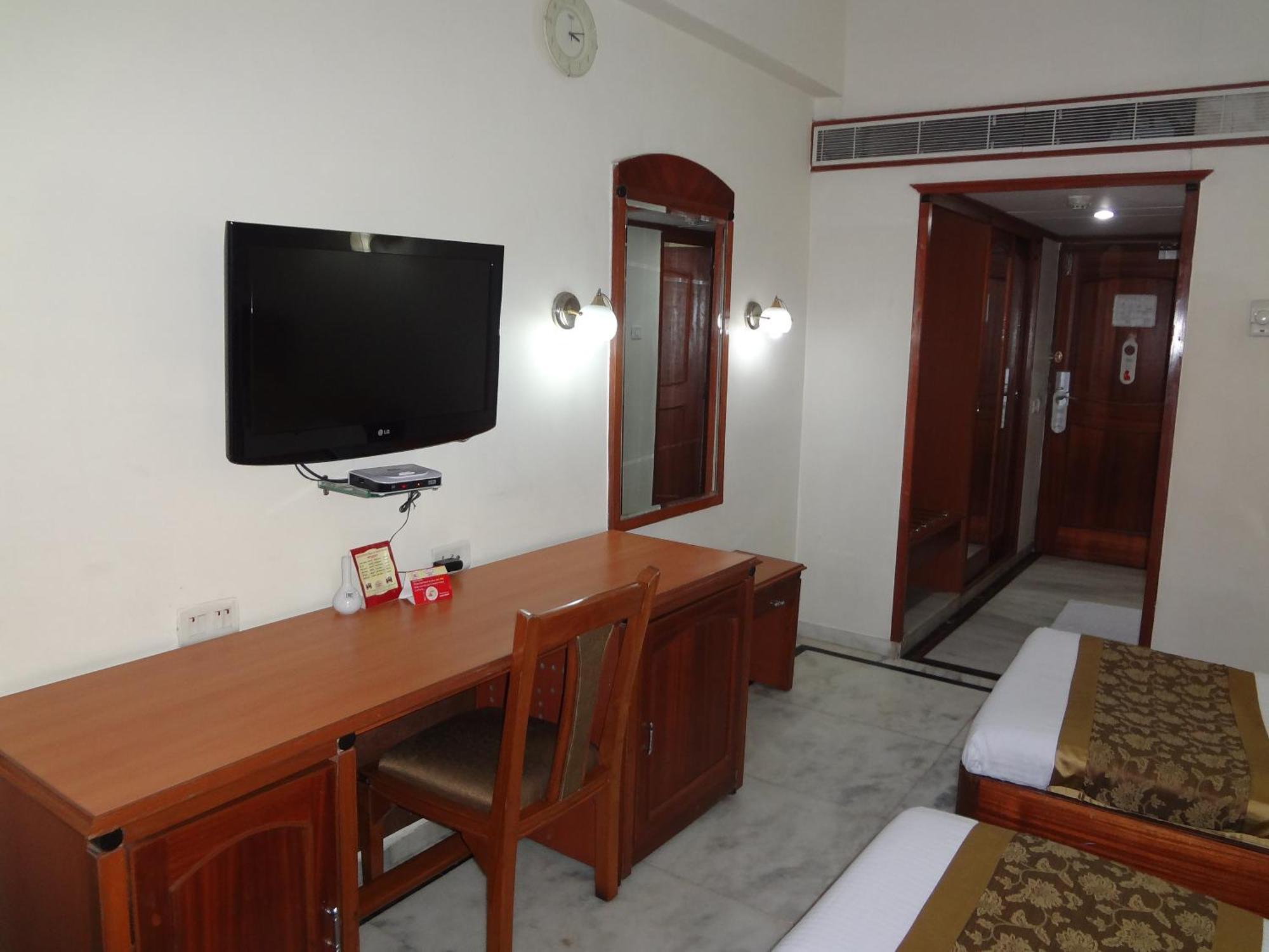 Daspalla Executive Court Visakhapatnam Exteriör bild