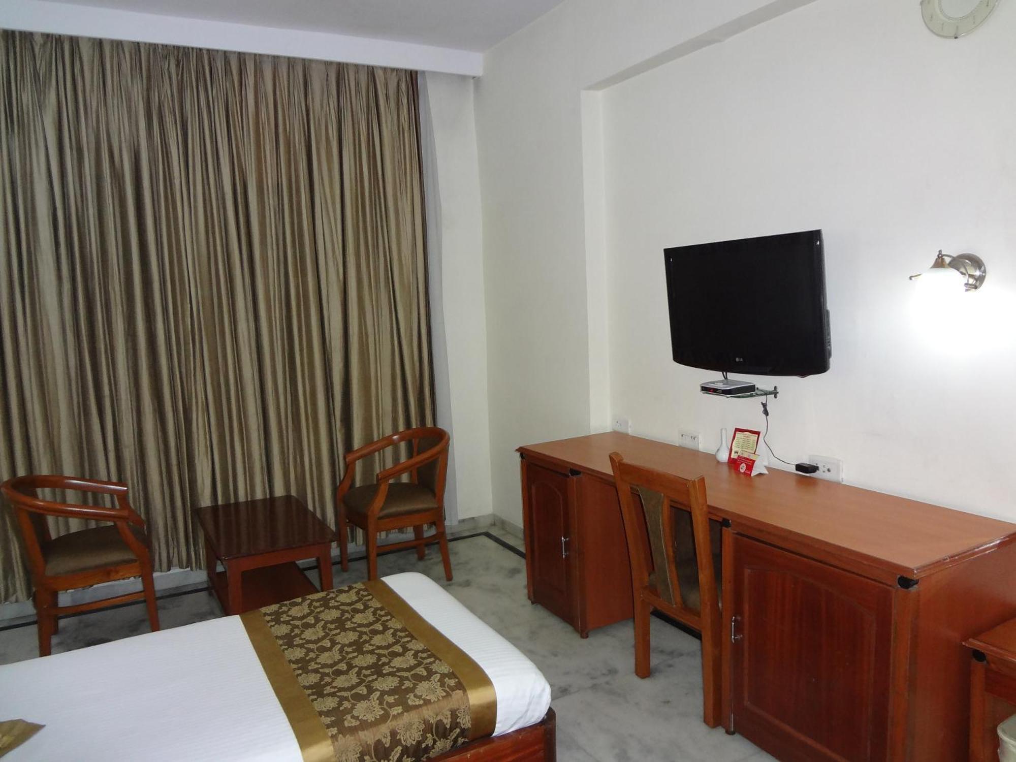 Daspalla Executive Court Visakhapatnam Exteriör bild