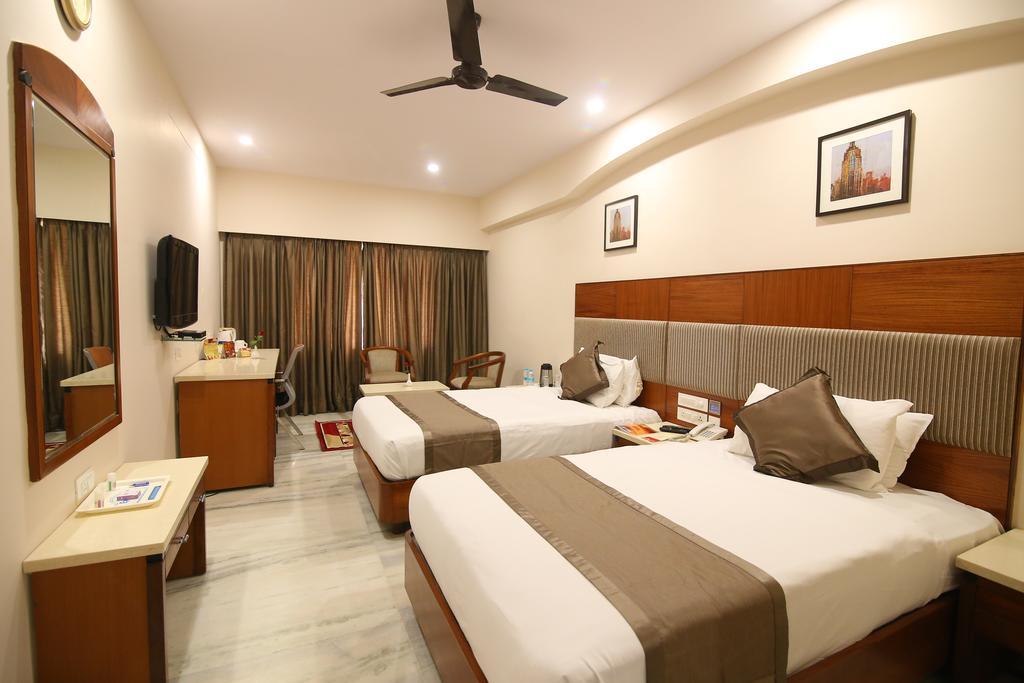 Daspalla Executive Court Visakhapatnam Exteriör bild